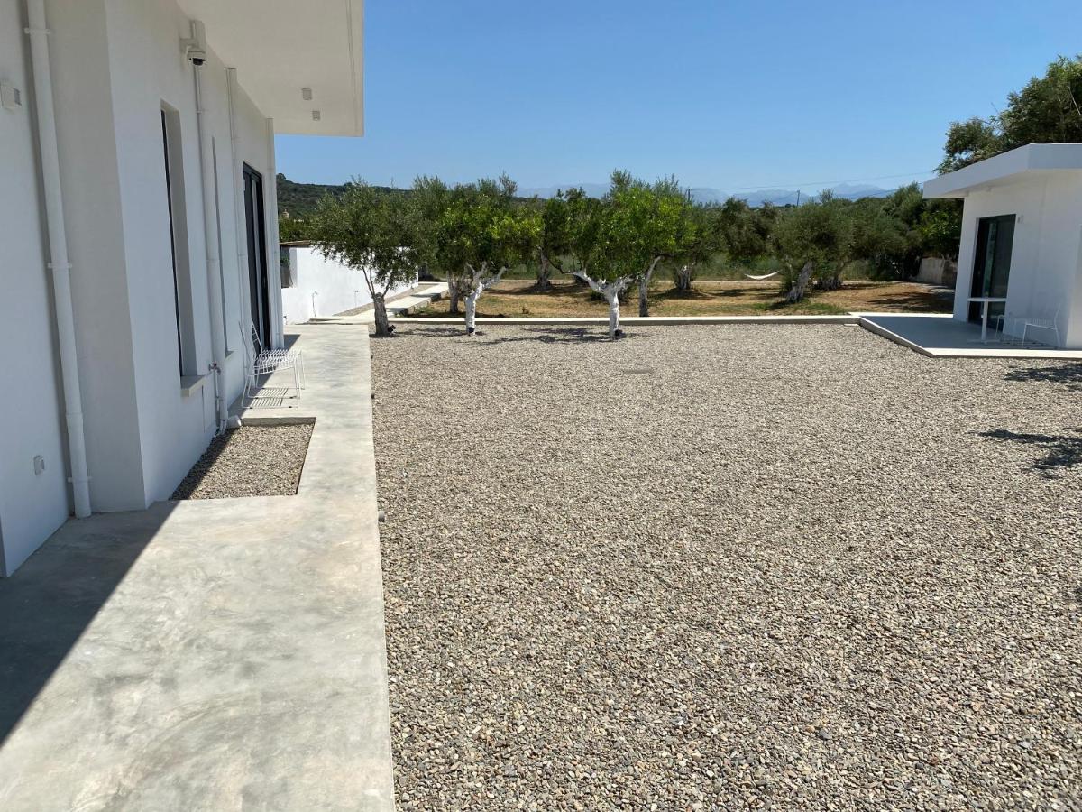 Lefko Apartments Tavronitis Exterior foto